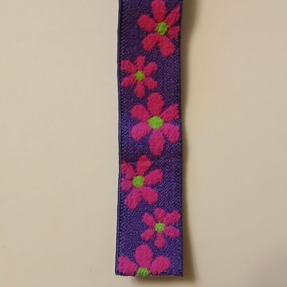 Timex 29mm Elastic Fabric Kids Purple Floral Watch Easy-To-Read Dial WR 30M - Picture 10 of 15